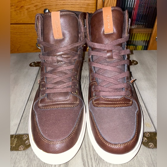 Mens Levi’s 501 Brown Faux Leather Mid Shoes Size 9.5(10) - Picture 3 of 5